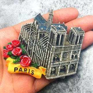 notre-dame de paris magnets souvenirs
